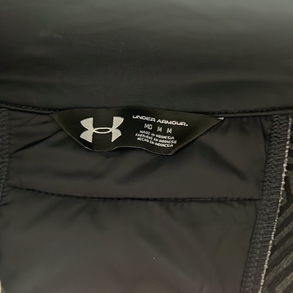 Under Armour zip up camo jacket - Picture 2 of 2